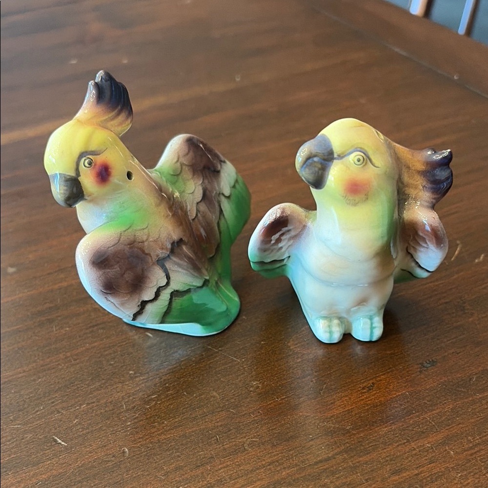 Vintage Lefton Ceramic Parrot Salt & Pepper Shakers - Yellow, Green, Brown